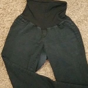 6/$20 Maternity jean